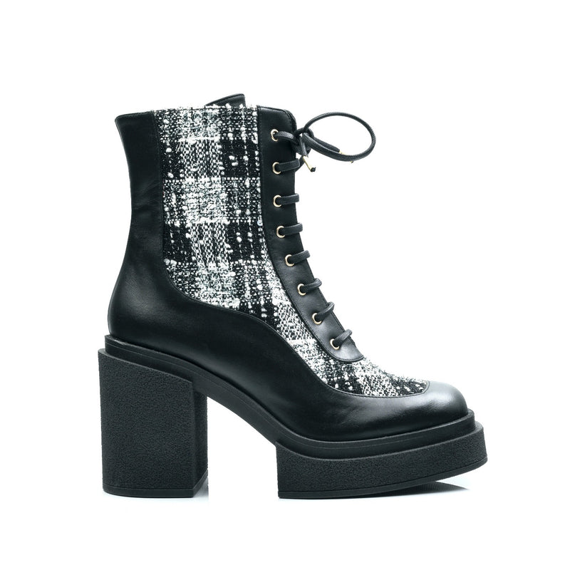 LOLA&LO chic-military boot made in a combination of check fabric and calf leather